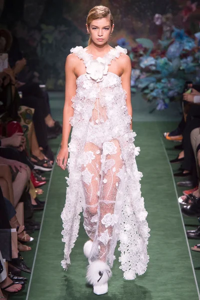 Look 36